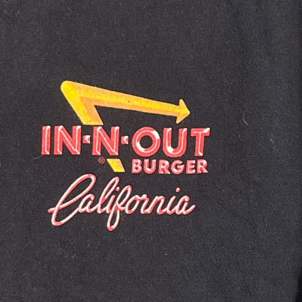 In-N-Out Burger Mens M Graphic T Shirt Black California Cars Palm Trees Retro - Picture 4 of 9